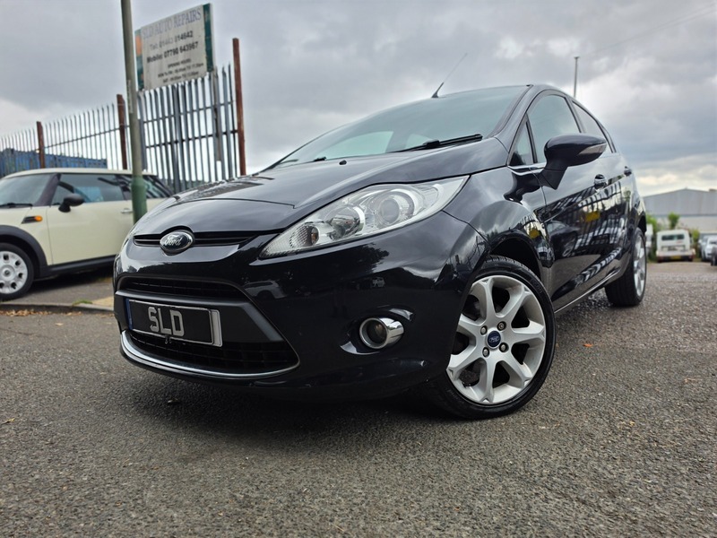 Ford Fiesta Zetec Black #3