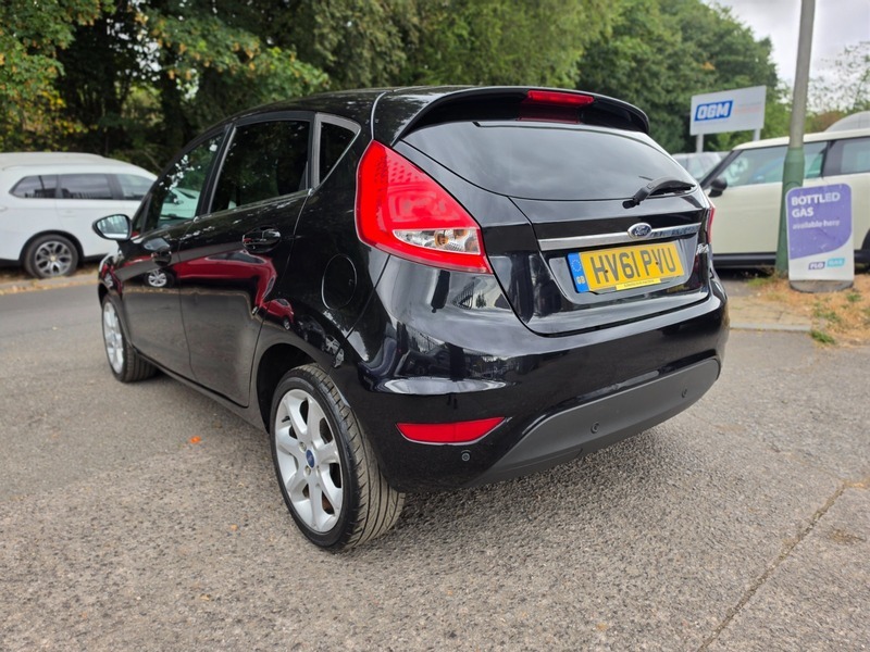 Ford Fiesta Zetec Black #5