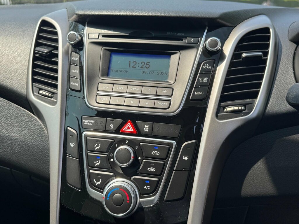 Hyundai I30 Active Black #27
