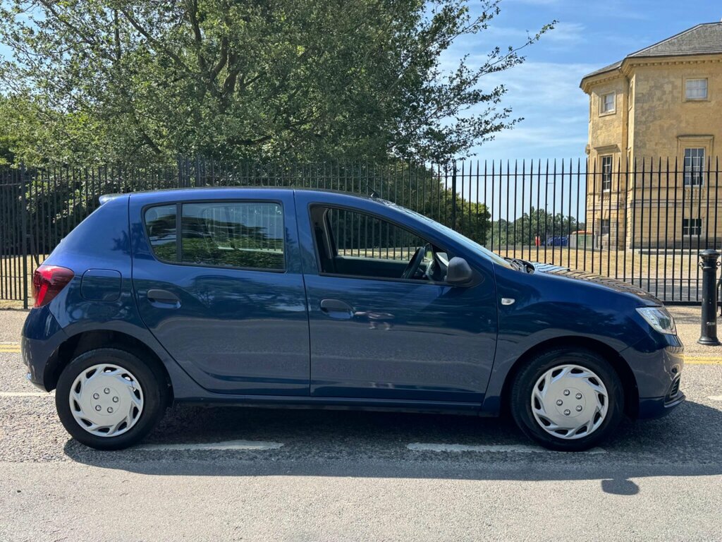 Dacia Sandero  White #8