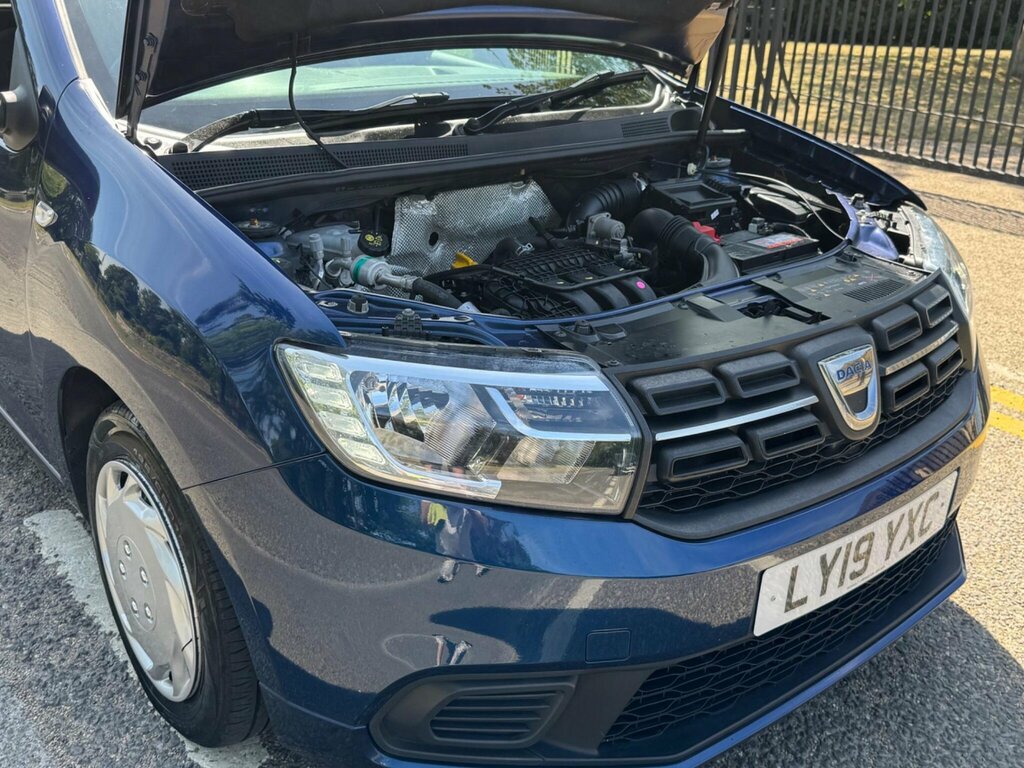 Dacia Sandero  White #27