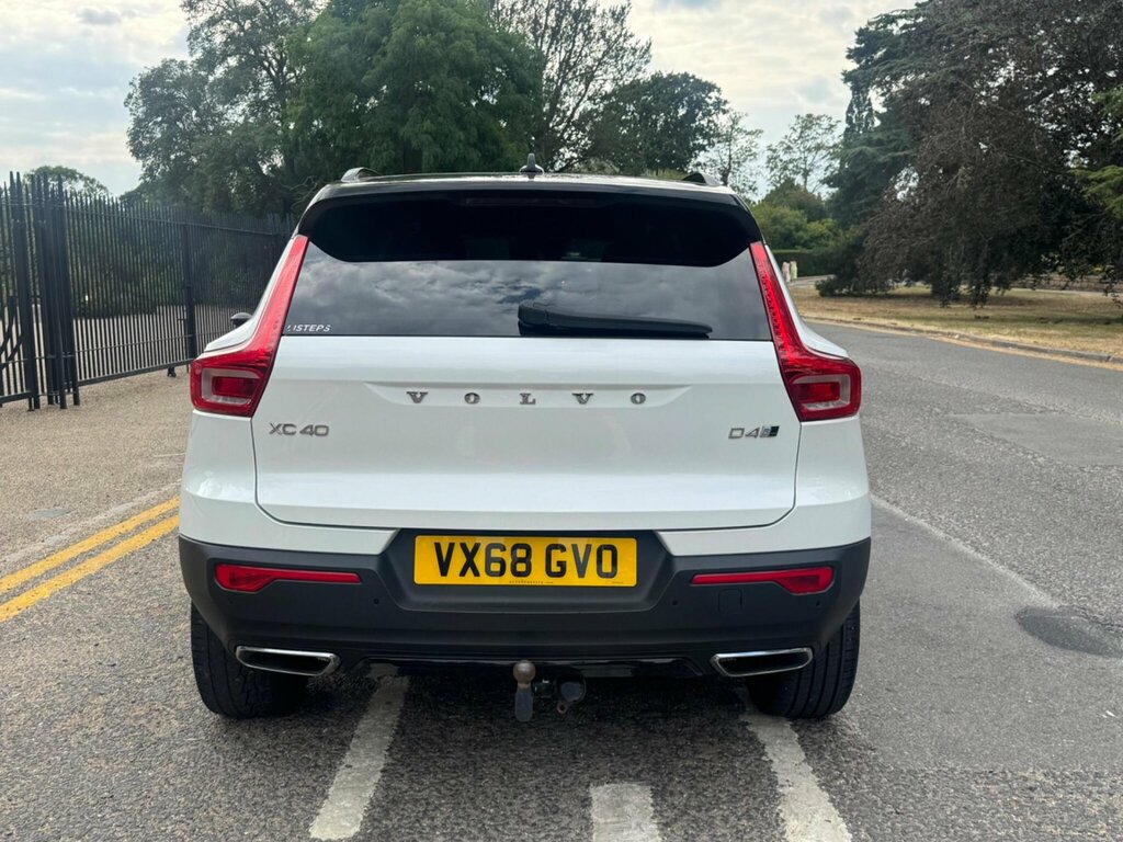 Volvo XC40 2.0 D4 R-design Awd Euro 6 Ss White #6