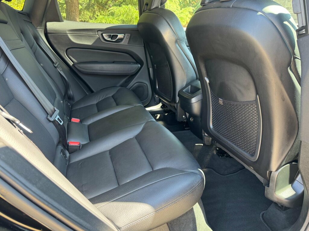 Volvo XC60 T5 Awd Momentum Rear Camera, Spare Whee Red #21
