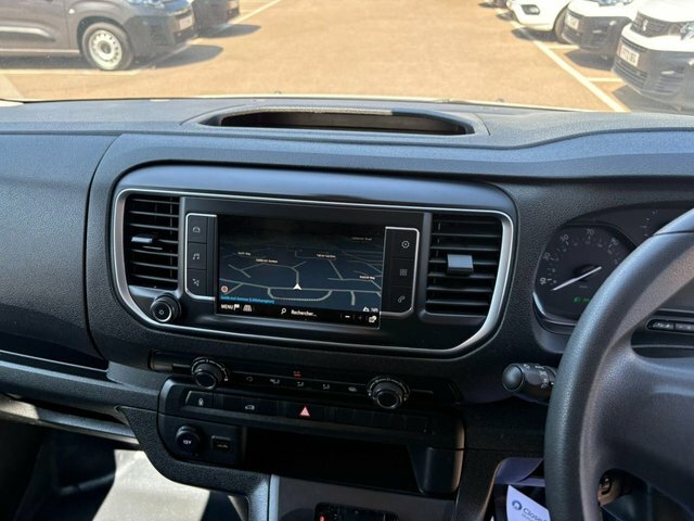 Vauxhall Vivaro Pro L2 H1 1.5 DY73KXV White #5