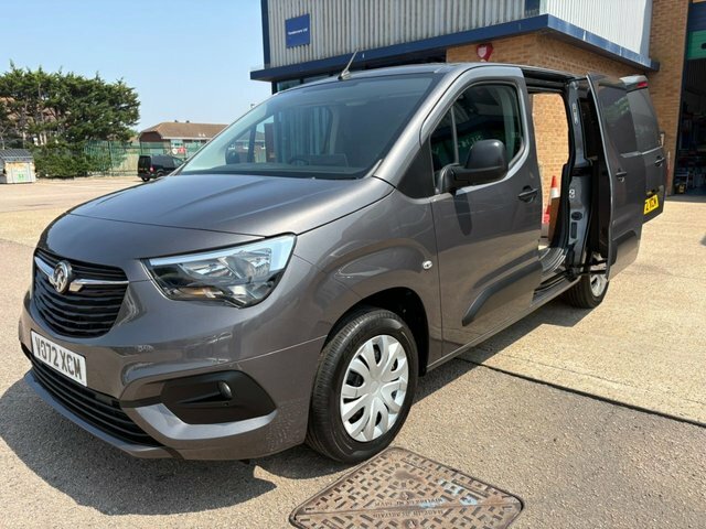 Vauxhall Combo Sportive L1 1.5 Turbo Grey #3