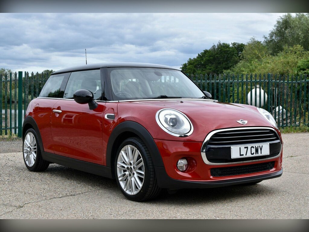 Mini Hatch 1.5 Cooper Hatchback Euro 6 Ss Red #2