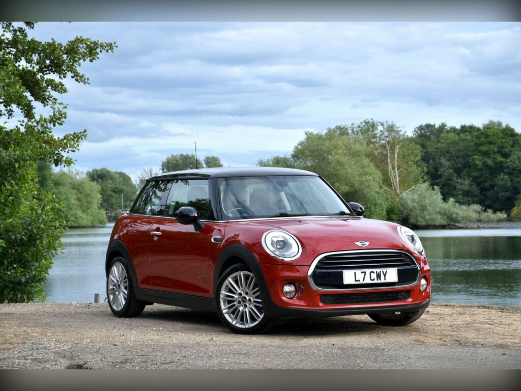 Mini Hatch 1.5 Cooper Hatchback Euro 6 Ss Red