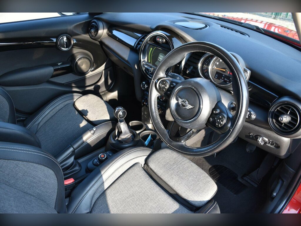 Mini Hatch 1.5 Cooper D Chili Pack 20 Tax 80 Mpg Black #27