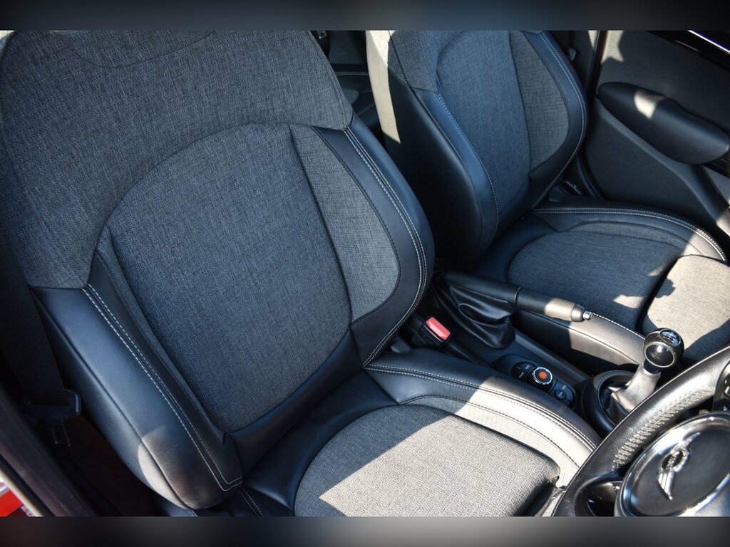 Mini Hatch 1.5 Cooper D Chili Pack 20 Tax 80 Mpg Black #29