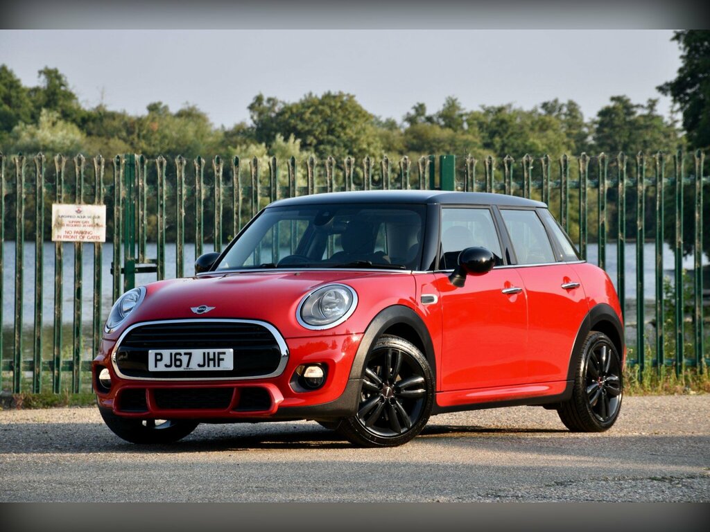 Mini Hatch 1.5 Cooper D Chili Pack 20 Tax 80 Mpg Black #69