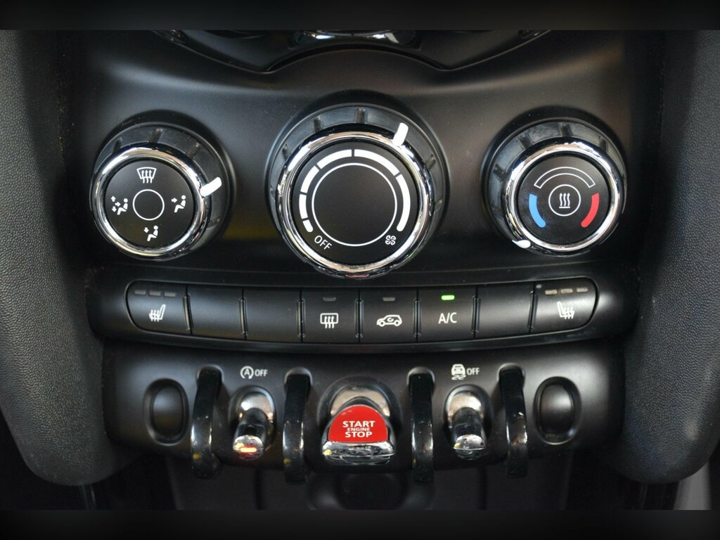 Mini Hatch 1.5 Cooper D Chili Pack 20 Tax 80 Mpg Black #44
