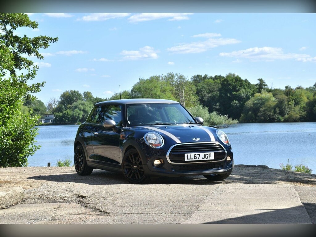 Mini Hatch 1.5 Cooper Seven Hatchback Euro Blue