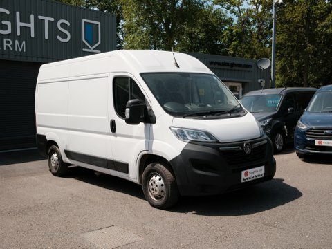 Vauxhall Movano L2h2 F3500 Prime White