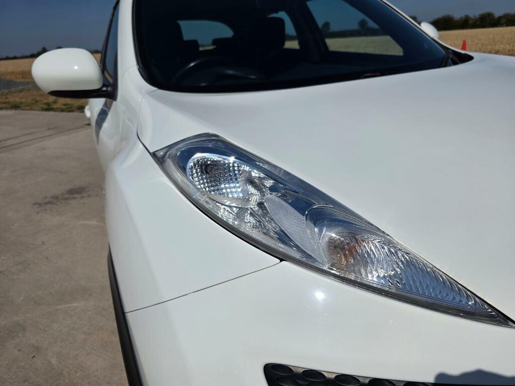 Nissan Juke 1.6 Acenta Euro 5 White #4