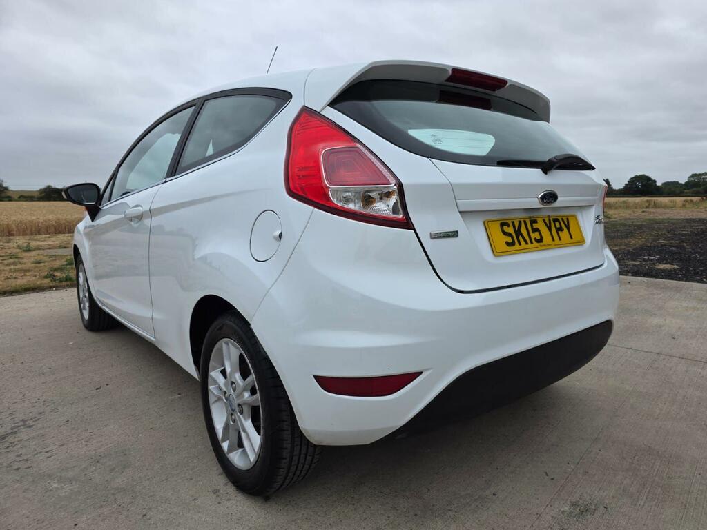 Ford Fiesta Zetec SK15YPY White #2
