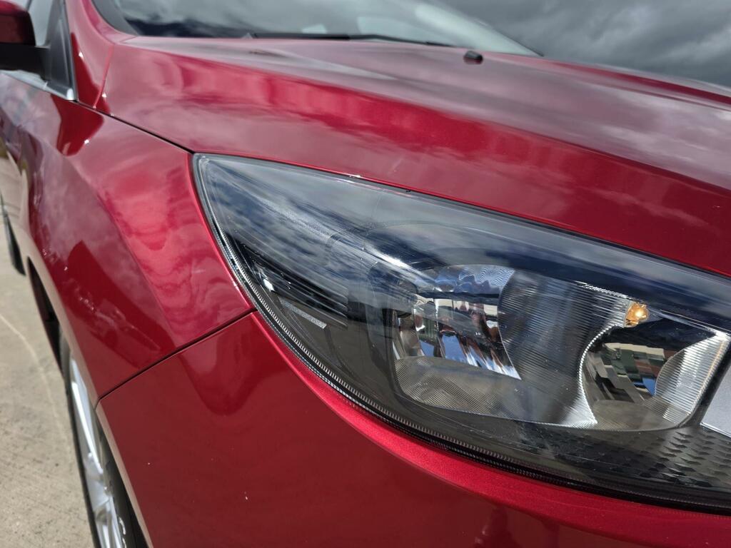 Ford Focus Zetec EO16GUX Red #4