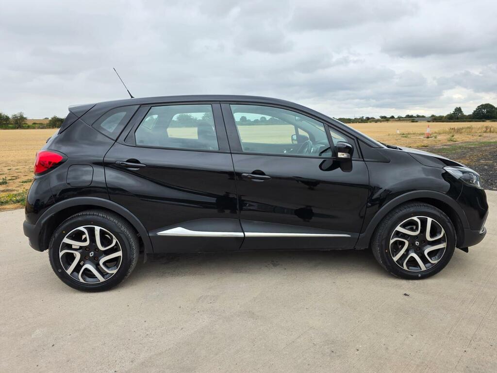 Renault Captur 0.9 Dynamique S Medianav Energy Tce Ss 90 Bhp Black #7