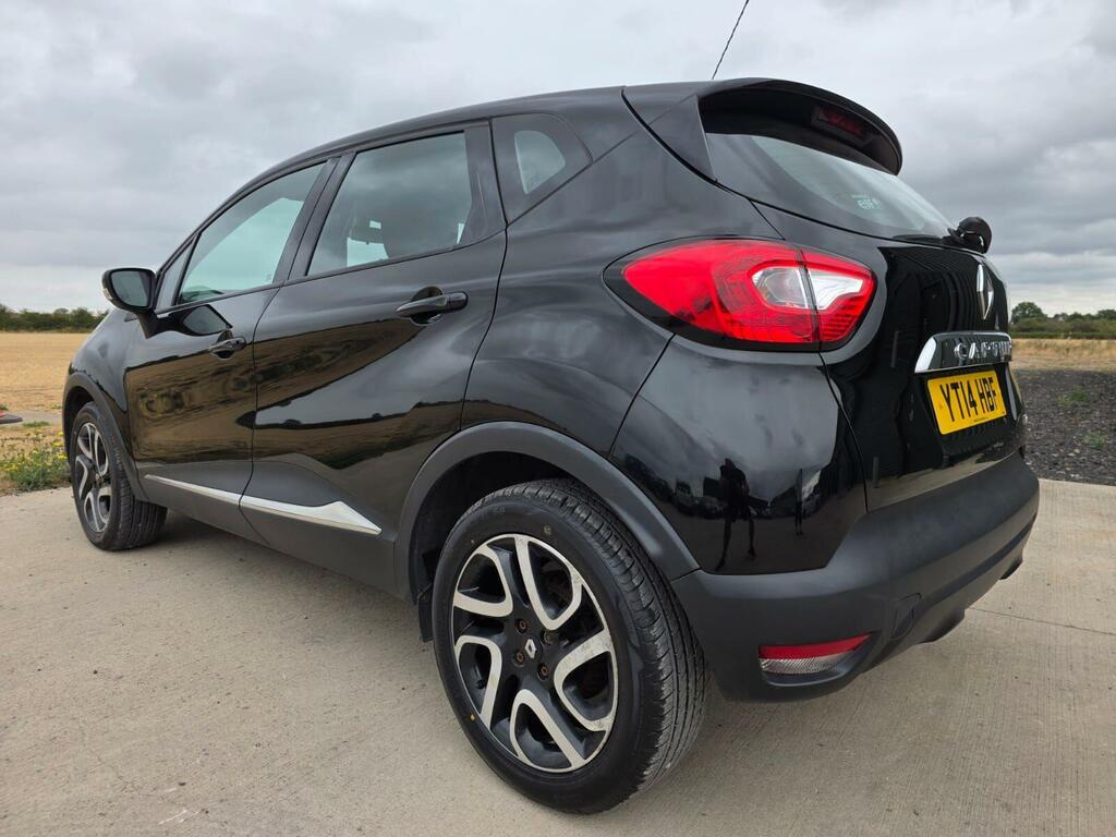 Renault Captur Dynamique Medianav Black #2