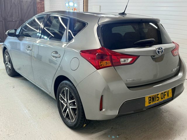 Toyota Auris 1.8 Vvt-h Icon Plus Hatchback Hybrid Cv Grey #5