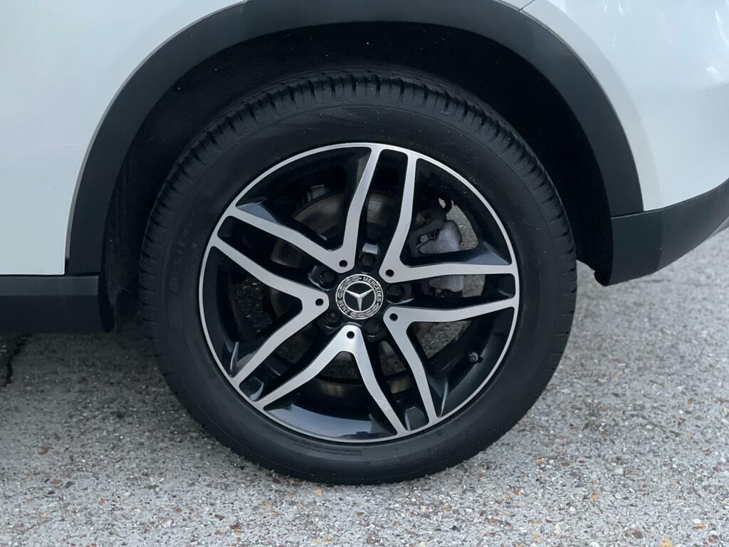 Mercedes-Benz GLA Class Gla 180 Urban Edition DA68ZBP White #4