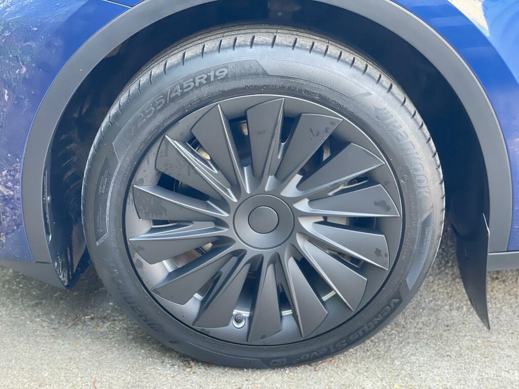 Tesla Model Y Electric  #3