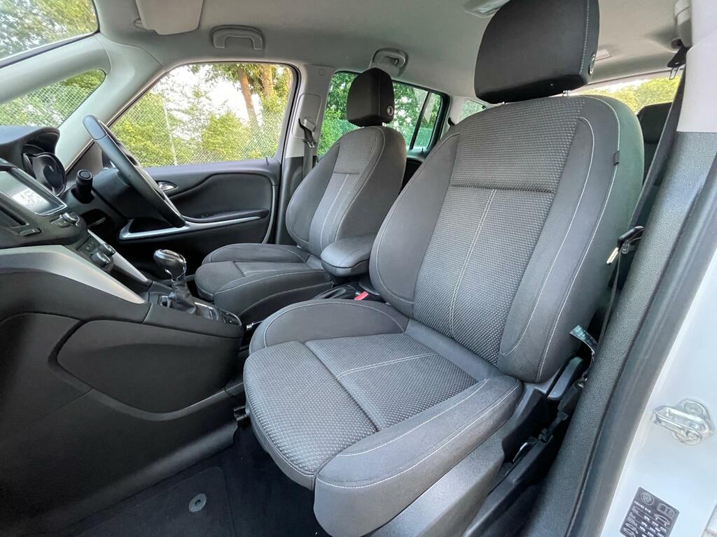 Vauxhall Zafira Tourer Petrol  #4