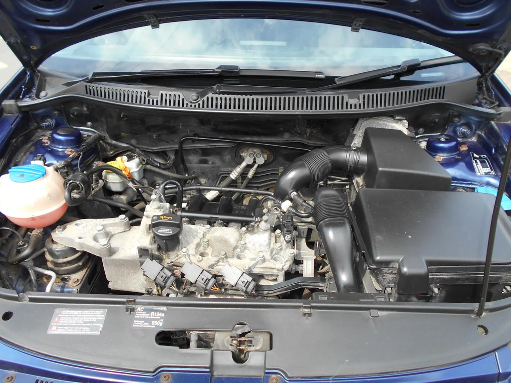 Volkswagen Polo 1.2 E Blue #9