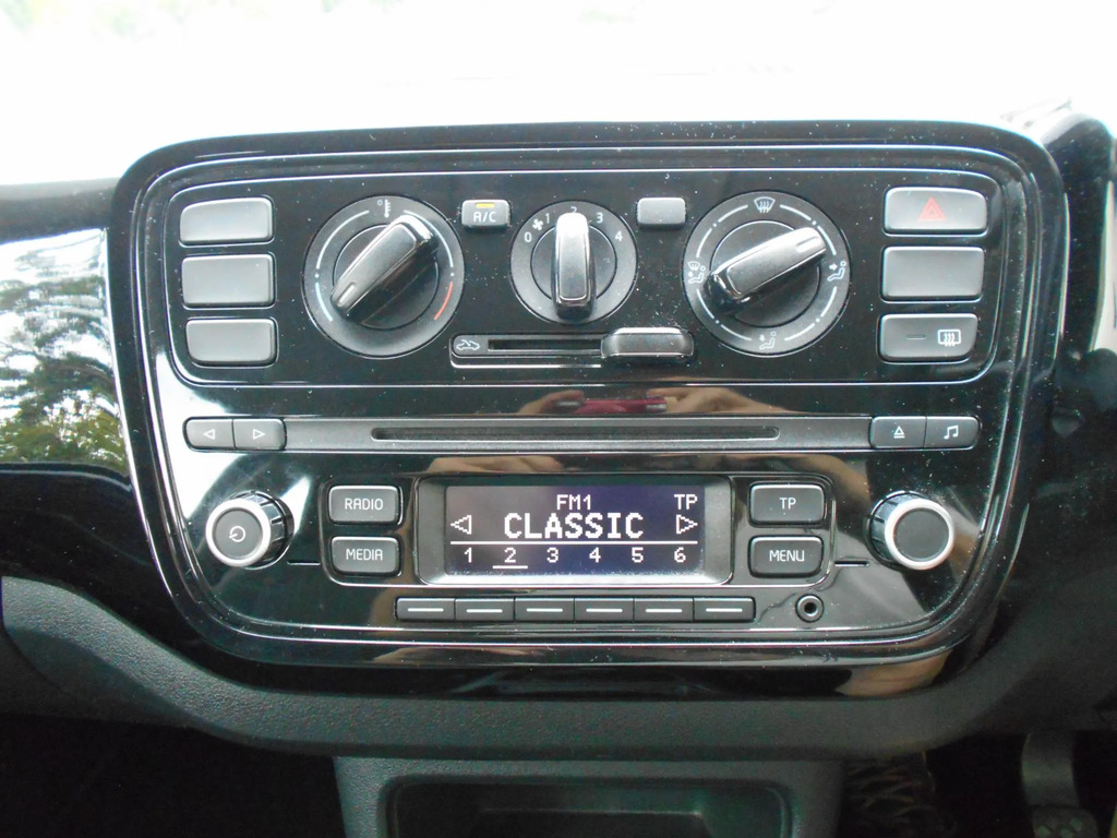 Volkswagen Up 1L Take Up Blue #10