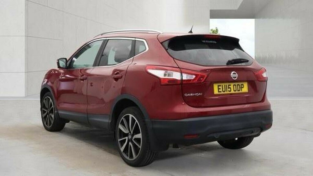 Nissan Qashqai Suv 1.2 Dig-t Tekna Xtron 2Wd Euro 6 Ss 20 Red #4