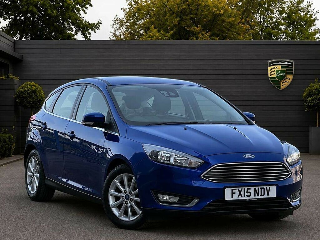 Ford Focus Hatchback 1.6 Titanium Powershift Euro 6 2015 Blue