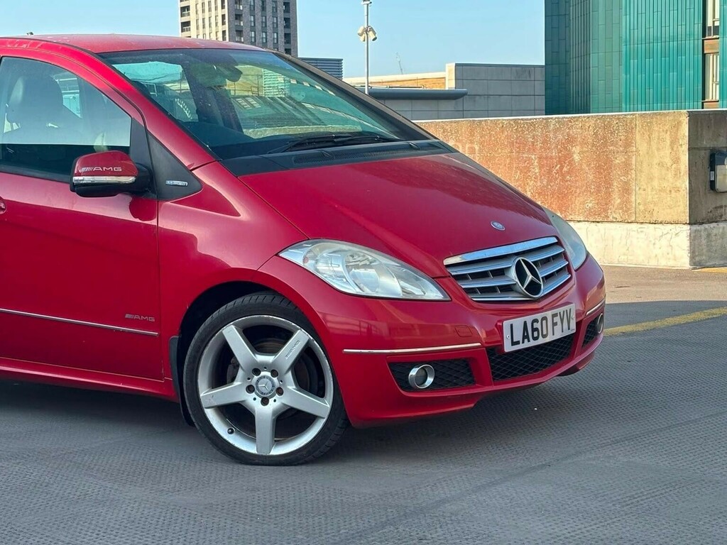 Mercedes-Benz A Class Hatchback 1.5 A160 Blueefficiency Avantgarde Se Red #3