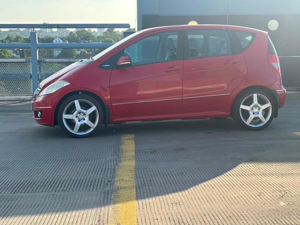 Mercedes-Benz A Class Hatchback 1.5 A160 Blueefficiency Avantgarde Se Red #4