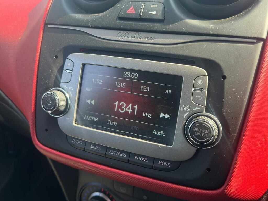 Alfa Romeo MiTo Hatchback Red #32