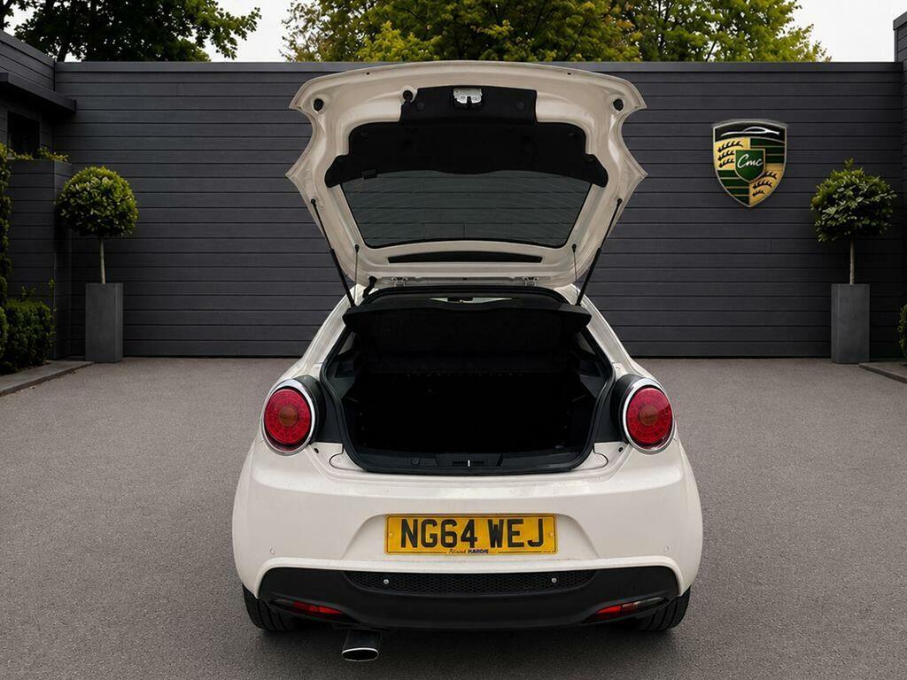 Alfa Romeo MiTo Hatchback Red #23