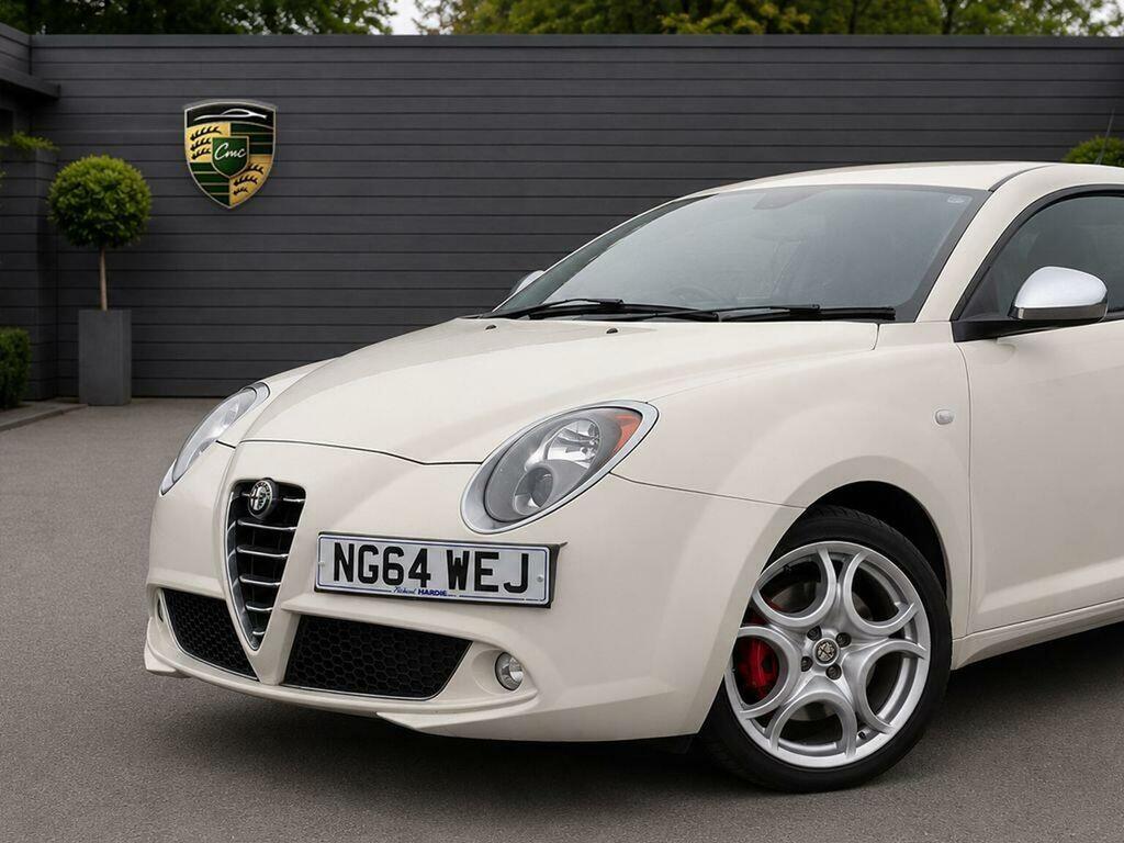 Alfa Romeo MiTo Hatchback Red #11