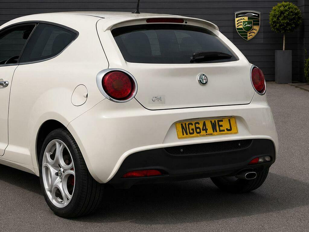 Alfa Romeo MiTo Hatchback Red #12