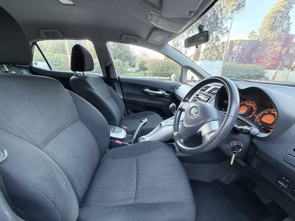 Toyota Auris 2.0 D-4d Tr Silver #23