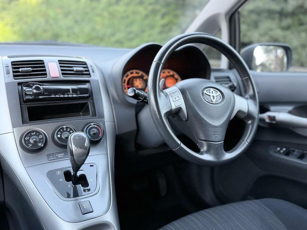 Toyota Auris 2.0 D-4d Tr Silver #21