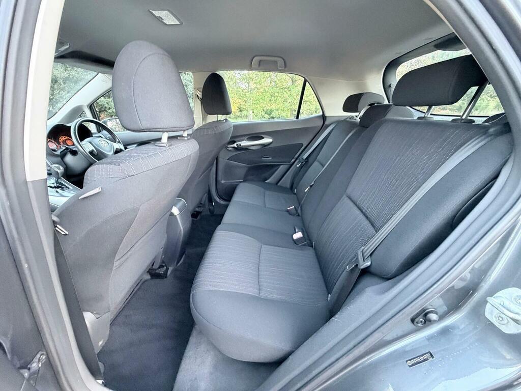 Toyota Auris 2.0 D-4d Tr Silver #26