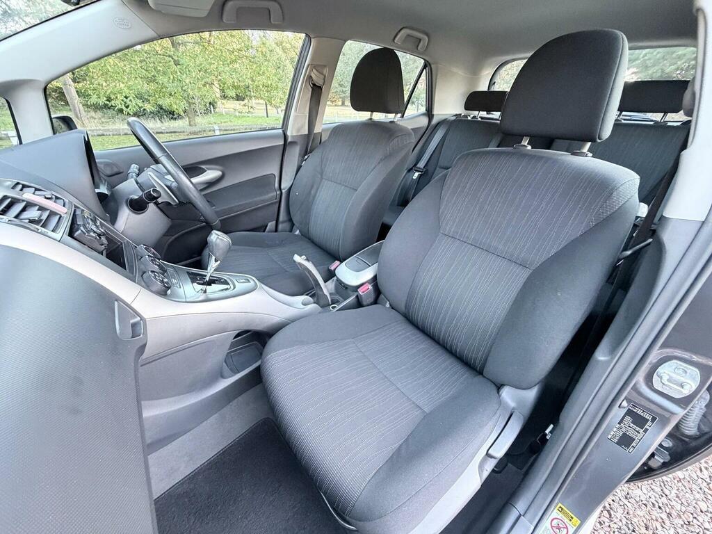 Toyota Auris 2.0 D-4d Tr Silver #25