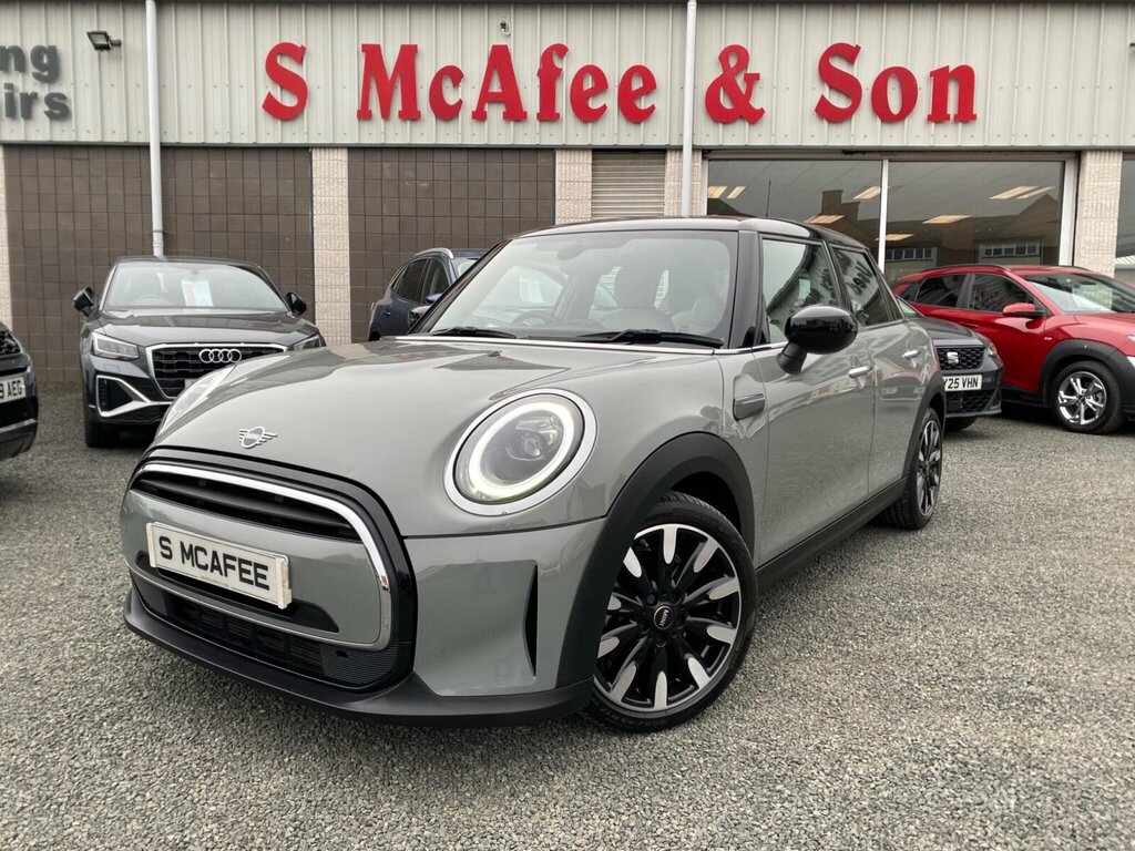 Mini Hatch 1.5 Cooper Exclusive Euro 6 Ss Grey