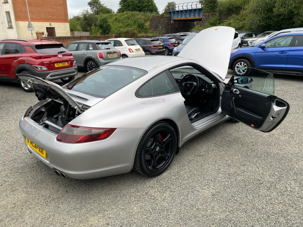 Porsche 911 997 C4s Black #17