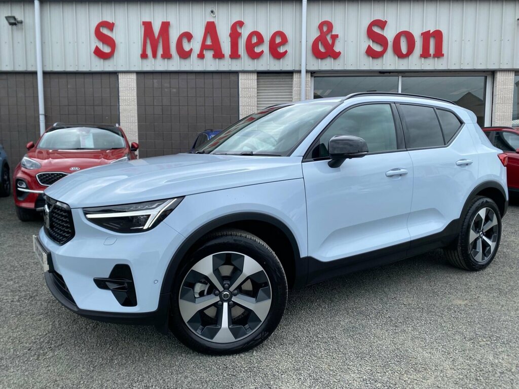 Volvo XC40 2.0 B4 Mhev Plus Dark Dct Euro 6 Ss