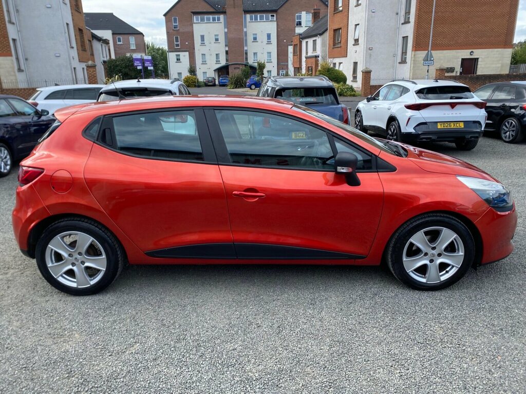 Renault Clio 1.2 16V Expression Euro 5 #4