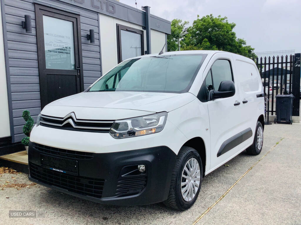 Citroen Berlingo Diesel White #10