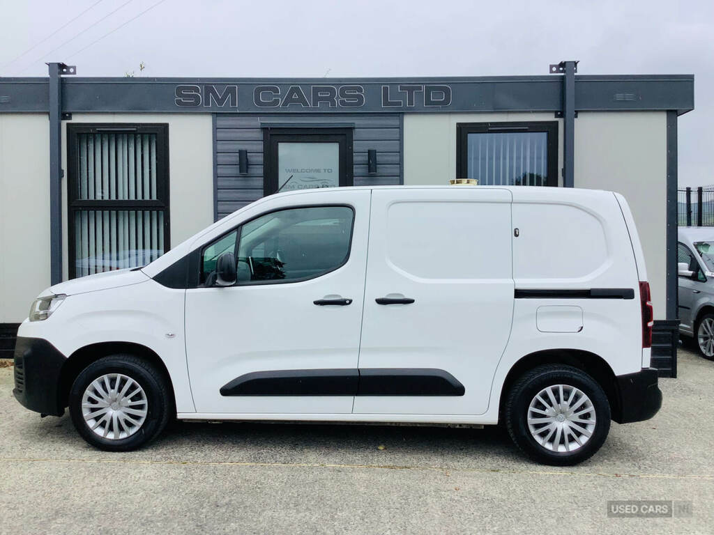 Citroen Berlingo Diesel White #11