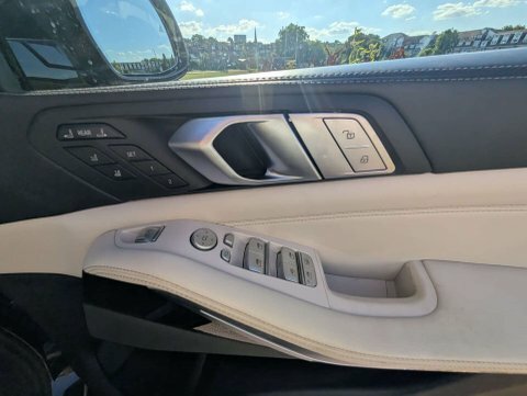 BMW X7 Xdrive M50d Step Black #44
