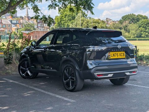 Nissan Qashqai 1.5 Qashqai Tekna LN75XCB Black #6