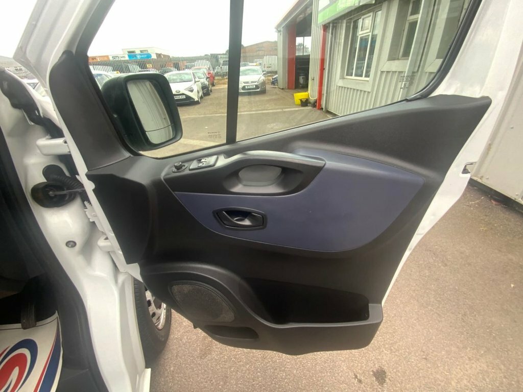 Vauxhall Vivaro 2900 1.6Cdti Biturbo 125Ps Sportive H1 Van Silver #10