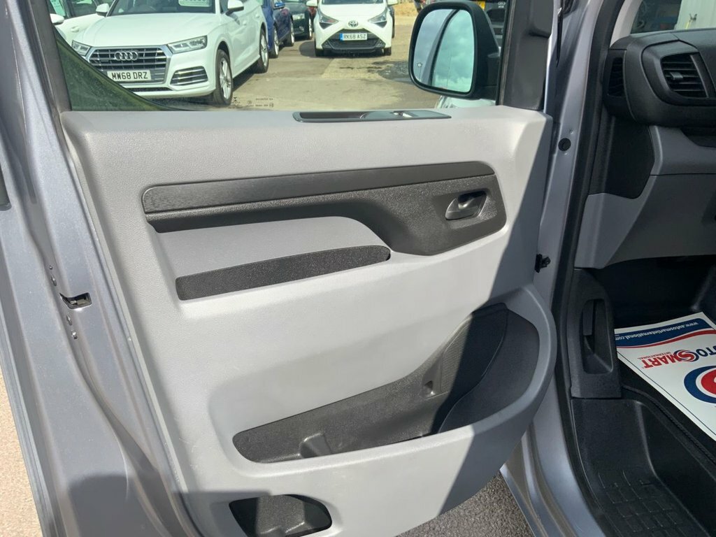 Vauxhall Vivaro 1.5L Sportive Grey #5